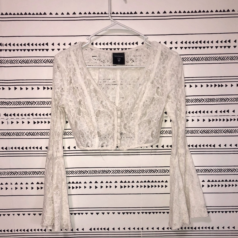 LF Lace Bell sleeve crop top